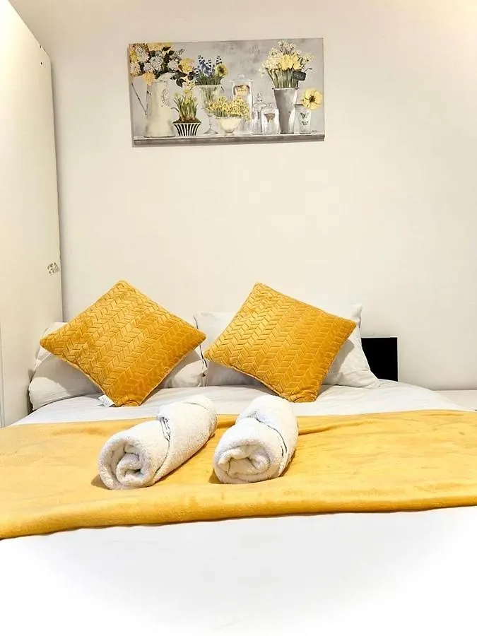 Shadwell Holiday Rooms London United Kingdom