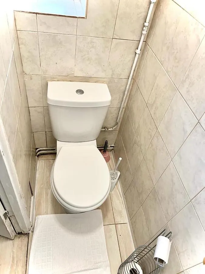 Shadwell Holiday Rooms London 0*,