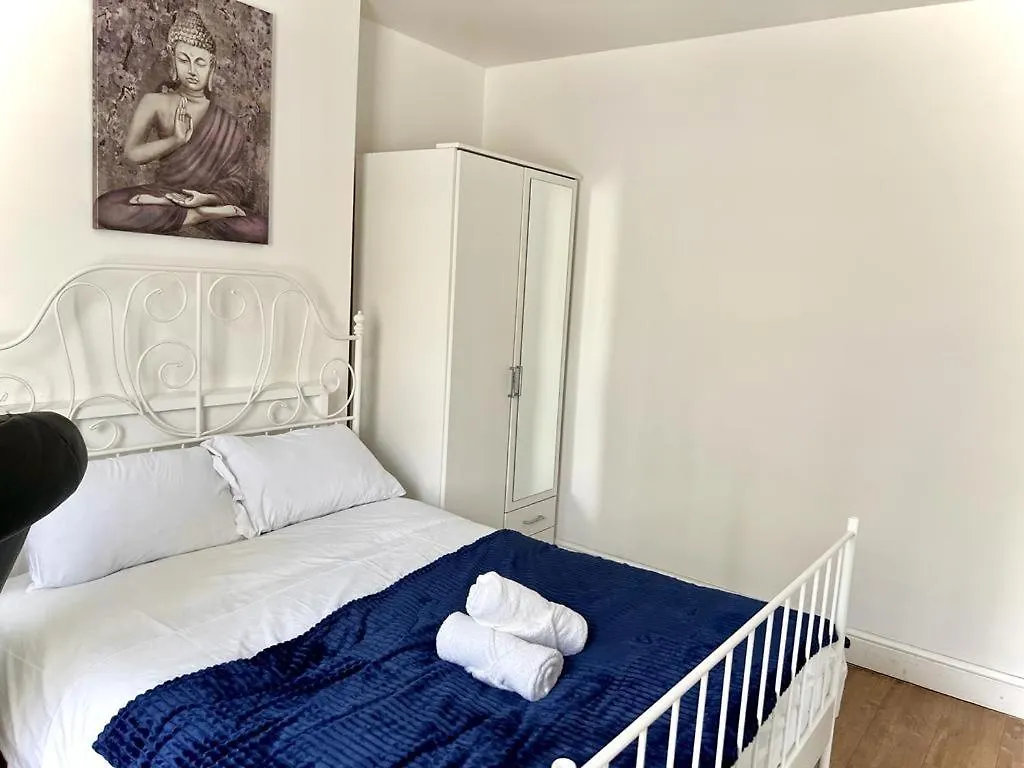 Guest house Shadwell Holiday Rooms London United Kingdom